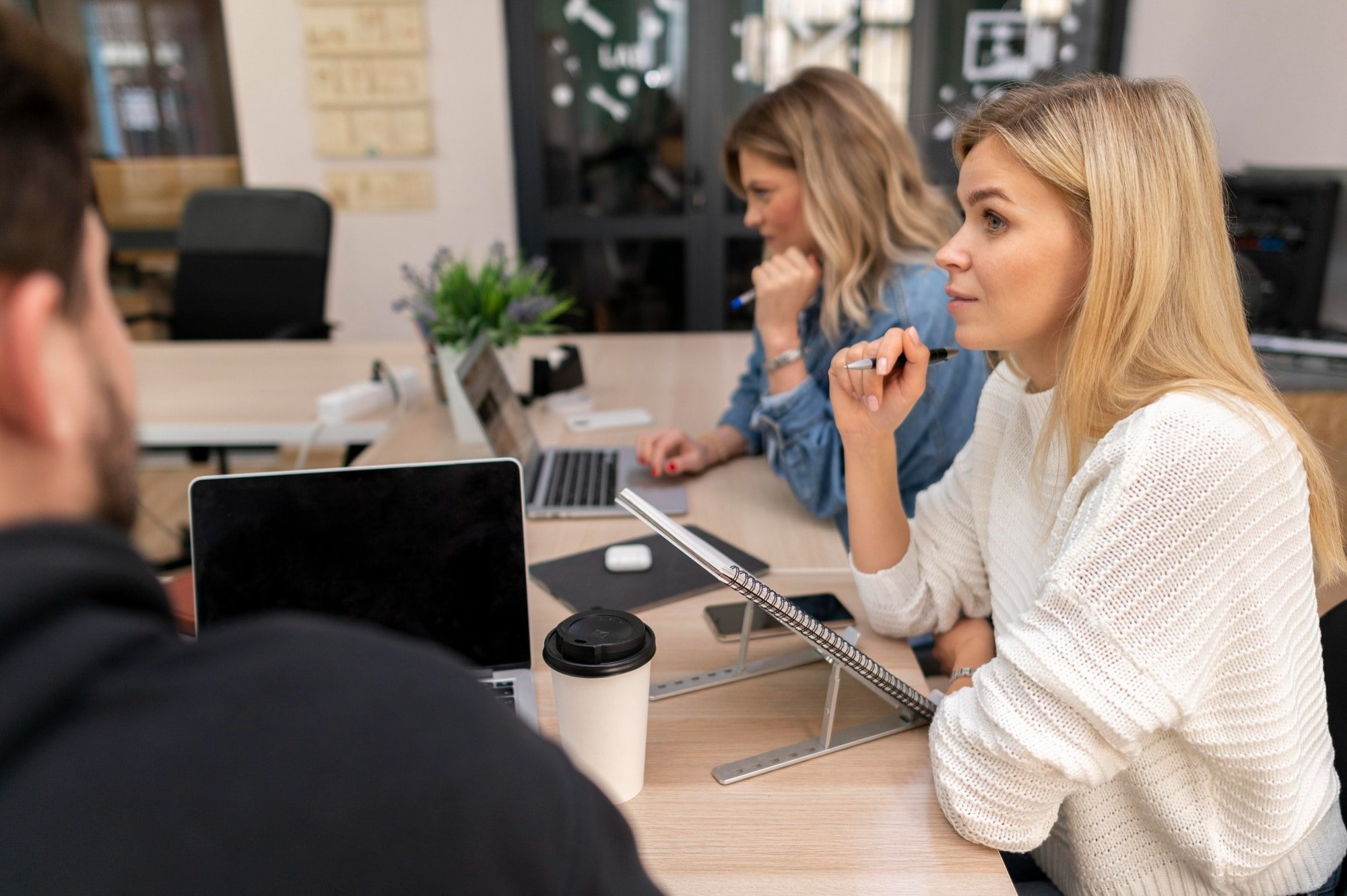 Was macht eine Full-Service Werbeagentur in Köln eigentlich genau?